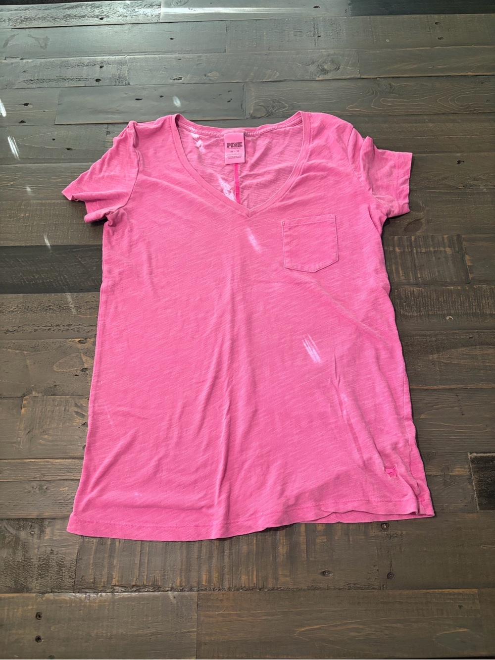 Victoria’s Secret PINK Pink V-Neck Pocket T-Shirt Size XS Logo Dog
